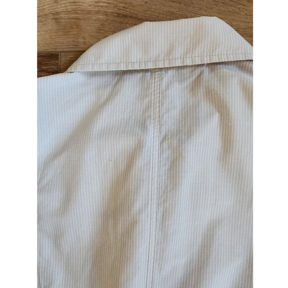 Columbia Omni Shade Lightweight Tan and White striped Women's Jacket Size Medium - Picture 15 of 16